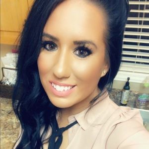 Meet your Posher, Annick